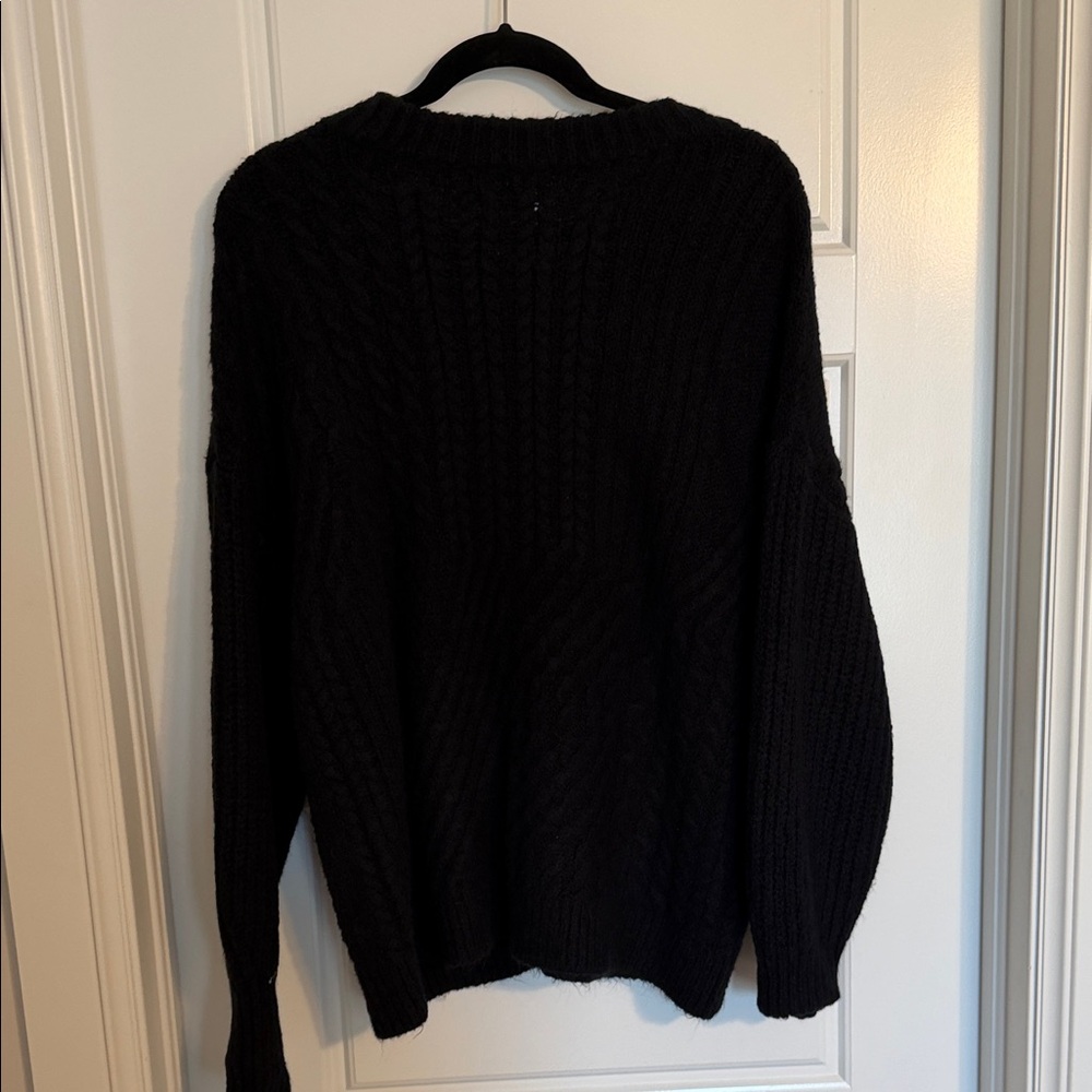 Old Navy Women's Classic Black Crew Neck Sweater - Picture 4 of 5